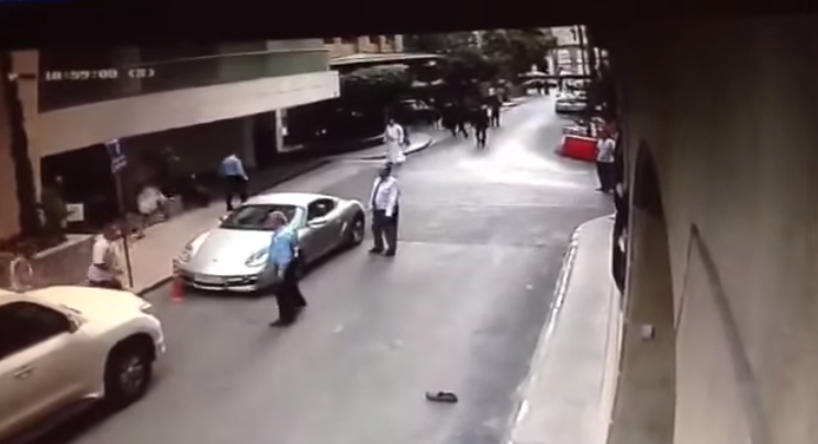 شاهد: أبشع جرائم بيروت.. طعنة بطعنة جريمة طعن