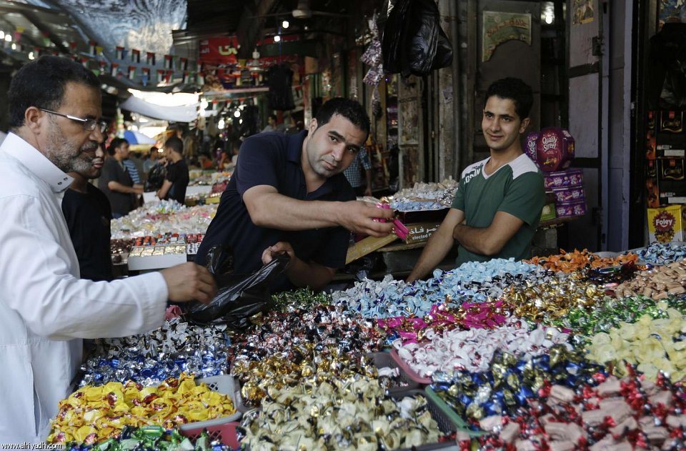 بالصور: استعدادات العيد حول العالم العيد