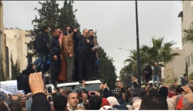 فيديو: ماذا قال زكارنة في اعتصام المعلمين في رام الله؟ زكارنة