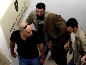 اعتقال ضابط إسرائيلي أصدر تصاريح عمل لفلسطينيين مقابل المال اعتقال