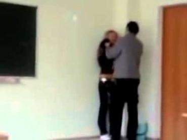هربت من منزل عائلتها ليغتصبها سائق الحافلة