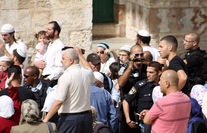 مُطالبات بتأمين اقتحامات المستوطنين وحظر دخول المواطنين للأقصى اقتحام الاقصى