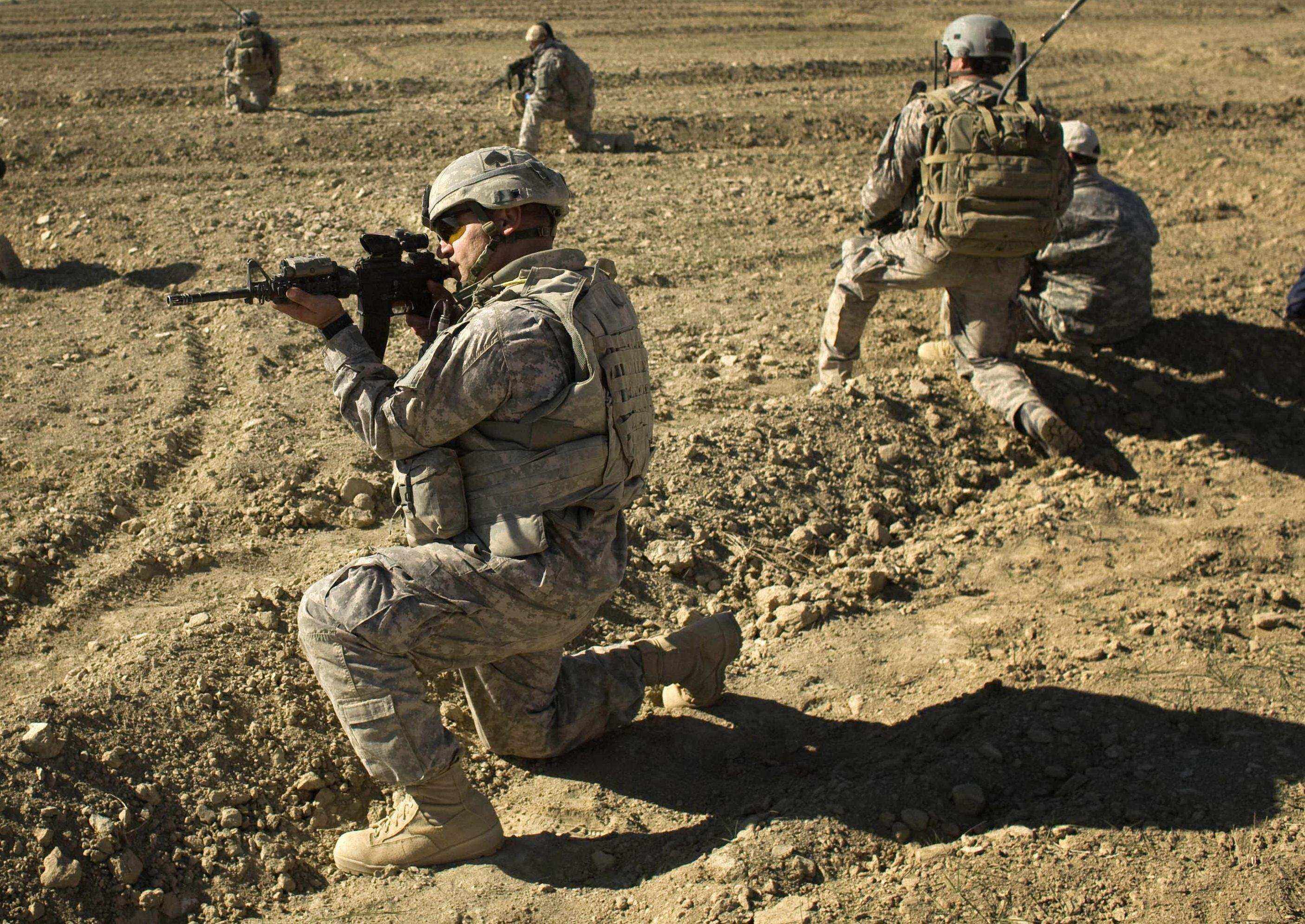 أوباما يرسل 350 جنديا إضافيا إلى بغداد الجيش العراقي