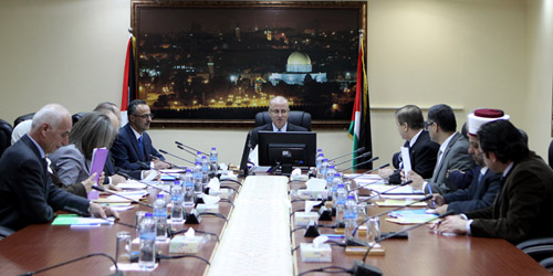 الحكومة تشكك بصحة ديون الكهرباء التي اقتطعت من المقاصة الحكومة