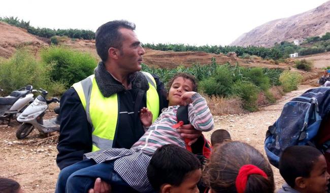 أريحا: الدفاع المدني ينقذ أطفالا محتجزين بسبب السيول