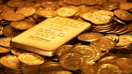 الذهب في أعلى مستوى له منذ ثلاثة أشهر الذهب