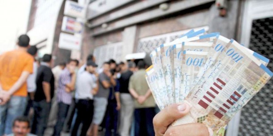 صرف راتب كامل الأحد للمحجوبين عن المنحة القطرية بغزة المحجوبين