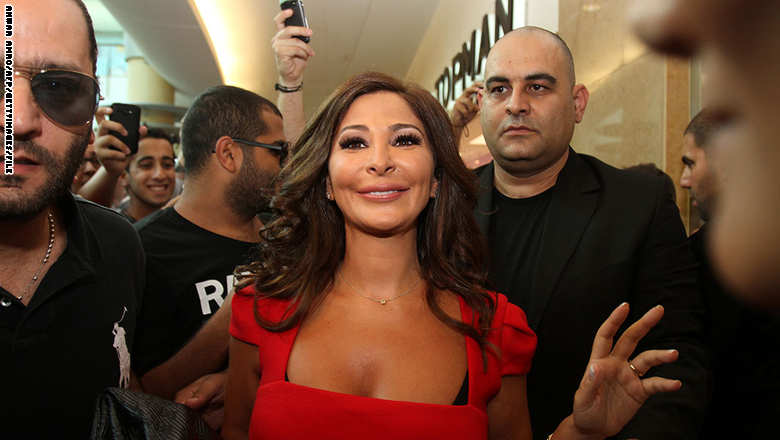 إليسا تغضب خلال حضور سمير غانم على برنامج "اكس فاكتور"
