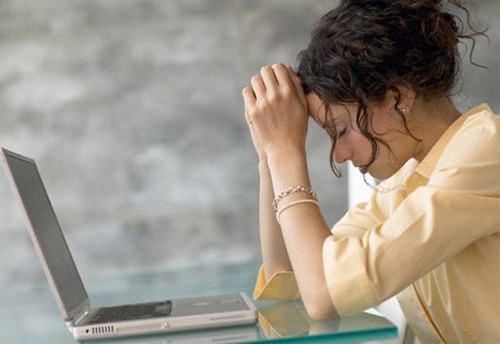 الانترنت شبكة "داعش" لاصطياد الفتيات والشبان الانترنت وسيلة داعش