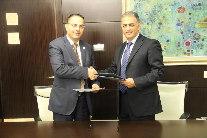 "بنك القدس" يوقع اتفاقية مع شركة "أوفتك" لتوريد صرافات آلية من انتاج شركة " Wincor Nixdorf العالمية" بنك القدس