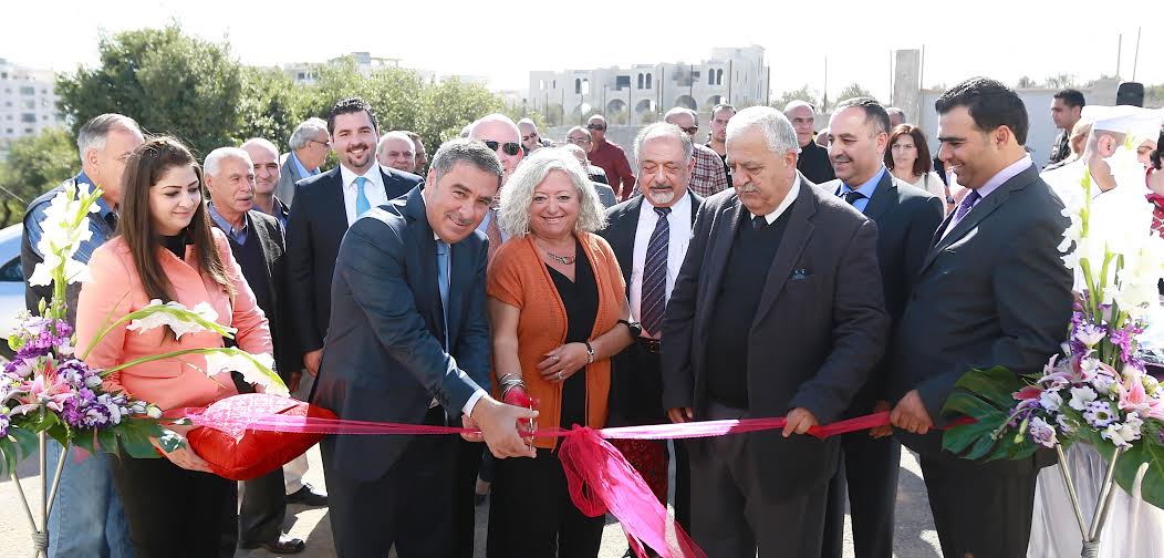 بنك فلسطين وبلدية بيت جالا ومؤسسة أنيرا ومنى وباسم حشمة يفتتحون الحديقة الترفيهية الخامسة عشر في مدينة بيت جالا بنك فلسطين