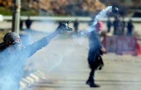 إصابات بالاختناق جنوب نابلس إصابات