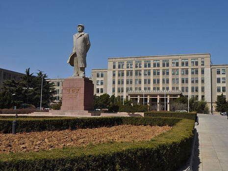 جامعة جنوب إفريقيا ستطرد الطلبة اليهود المؤيدين لإسرائيل