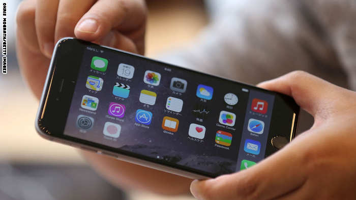 ما هي التحديات التي تواجهها السلطات في أخذ معلومات من هاتف "إرهابي" مشتبه به؟