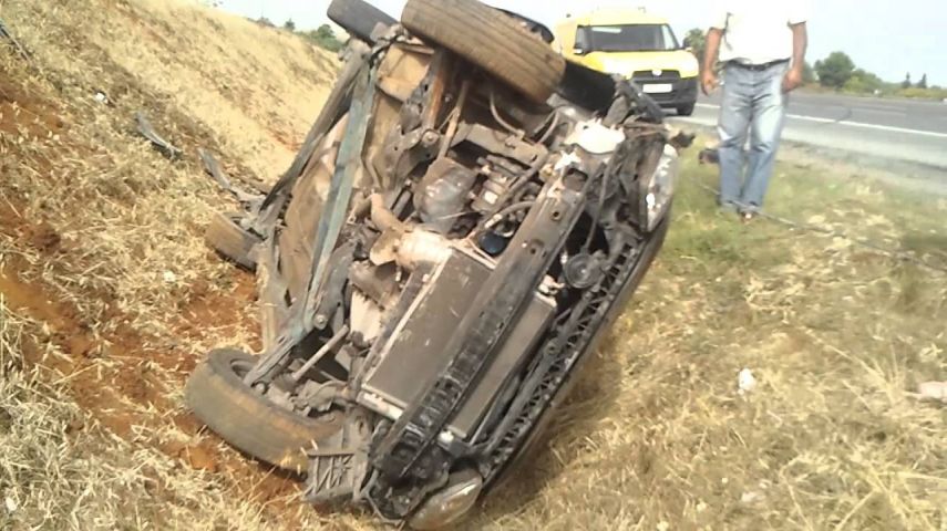 مصرع مواطن إصابة 3 أخرين بحادث سير ذاتي جنوب الخليل صورة توضيحية