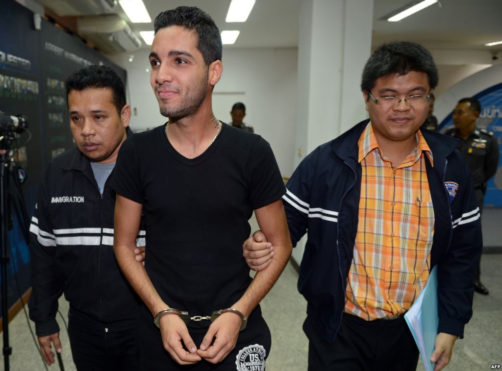 الحكم بإعدام "الهاكر" الجزائري حمزة بن دلاج حمزة بن دلاج