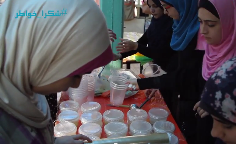 بالفيديو: رسالة شكر يقدمها شبابٌ غزيّون إلى "خواطر"