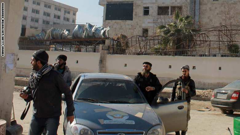 "داعش" ينفذ حد الرجم برجل بدعوى القبض عليه "متلبسا بالزنا" داعش