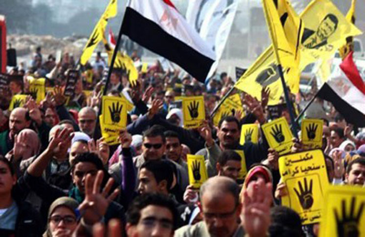 وفاة شاب متأثرًا بإصابته خلال تفريق مسيرة غرب القاهرة