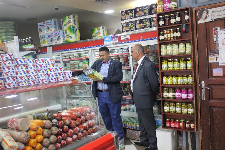 رئيس بلدية بيتونيا يتفقد أسواق المدينة ربحي دولة
