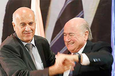 إسرائيل تنتقل إلى الهجوم رجوب