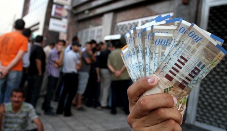 وزير المالية:60% من الراتب بحد أدنى 2000 شيكل غداً في البنوك رواتب