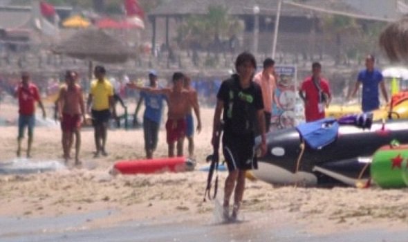 تونس: تسجيلات تظهر منفّذ “هجوم سوسة” على شاطيء البحر