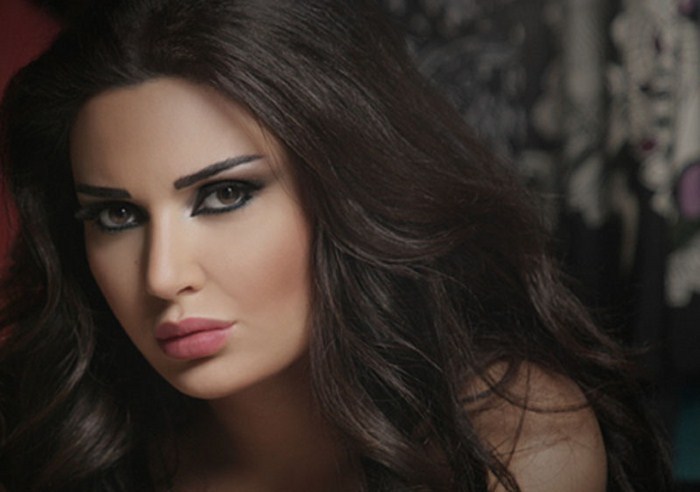 سيرين عبد النور تتقبل التعازي وترافق عابد فهد