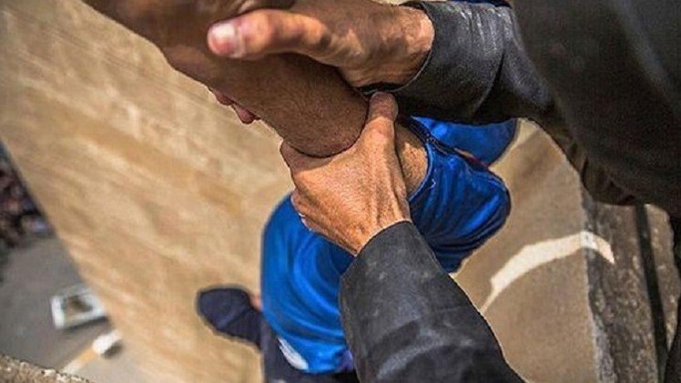 "داعش" يرمى 9 أشخاص من مبنى شاهق في الموصل بتهمة الشذوذ الجنسي شذ