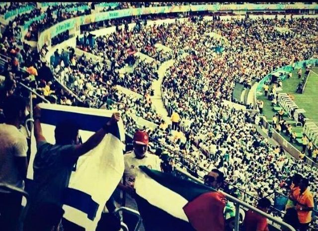 در فعل الجزائرين عندما رفع برازيلي العلم الاسرائيلي علم إسرائيلي