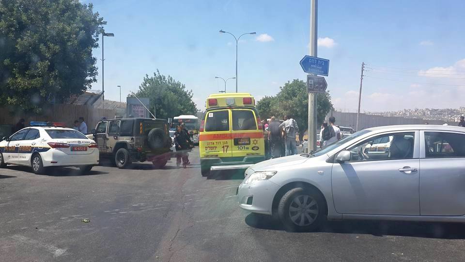 إصابة مجندة اسرائيلية بعملية طعن طعن مجندة