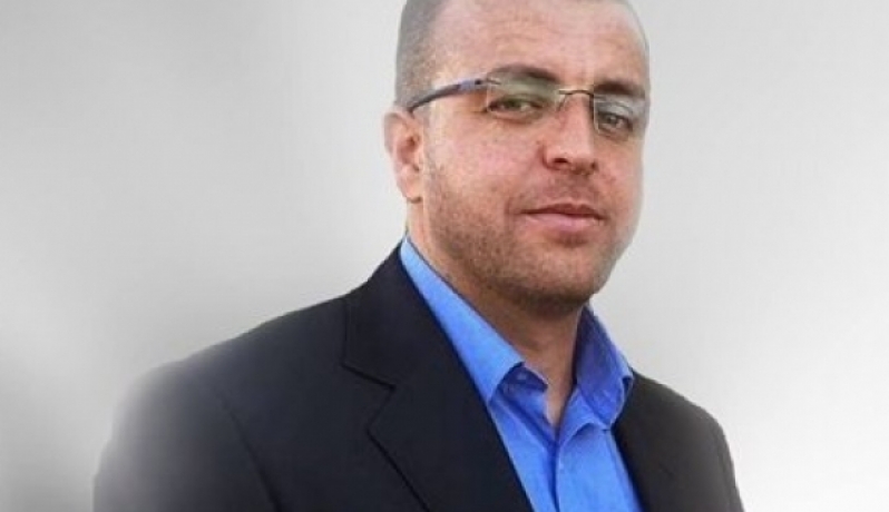 محمد القيق أول أسير يتم تغذيته قسريا لكسر اضرابه