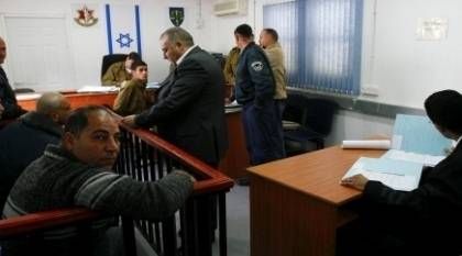 هيئة الأسرى تستنكر سن الاحتلال لعقوبات خيالية على الأسرى وراشقي الحجارة محاكم الاحتلال