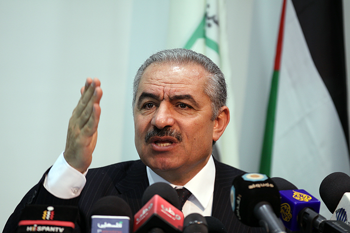 اشتيه: القيادة تدرس وضع فلسطين تحت الوصاية الدولية محمد اشتيه