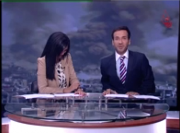 فيديو: مذيع لبناني لم يتمالك نفسه على الهواء مذيع لبناني