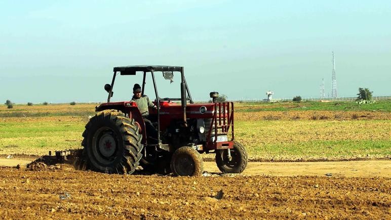 مزارعون من غزة والضفة يزورن إسرائيل