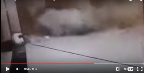 شاهد: حقيقة فيديو يظهر لحظة سقوط جزء من المسعى على الحجاج