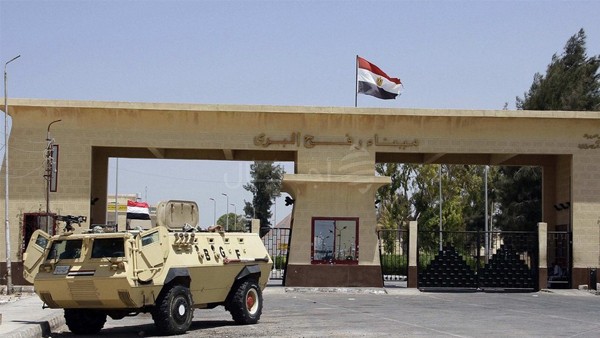 مصر تغلق معبر رفح بعد مغادرة 2579 حالة إنسانية معبر رفح
