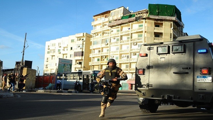 مصر: مقتل عقيد ومجند شرطة برصاص مجهولين بالجيزة