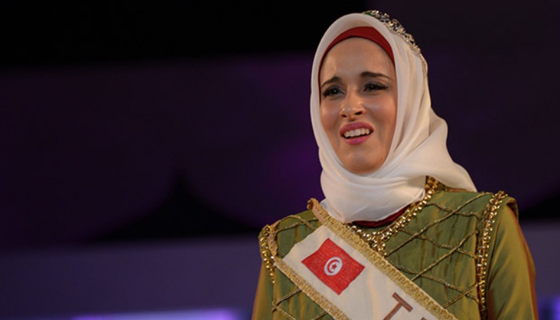 ملكة جمال العالم الاسلامي: حرروا فلسطين ملكة جمال