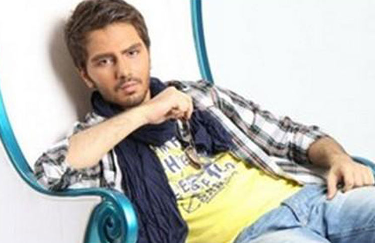 وفاة الممثل الإيراني الشاب علي طباطبائي