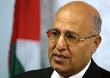 شعث ينفي ما قيل على لسانه بانه يرفض قرار المحكمة المصرية بشأن كتائب القسام نبيل شعث