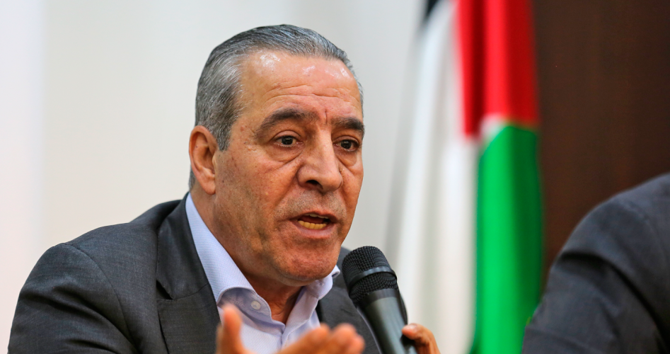 الشيخ يدعو إلى حوار وطني شامل تحت قيادة منظمة التحرير