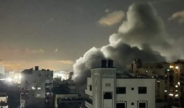 تصعيد إسرائيلي: شهداء بغارات على غزة وحماس تعلن العثور على جثث 3 أسرى