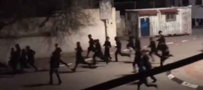 المستوطنون يهاجمون منازل المواطنين في كفل حارس