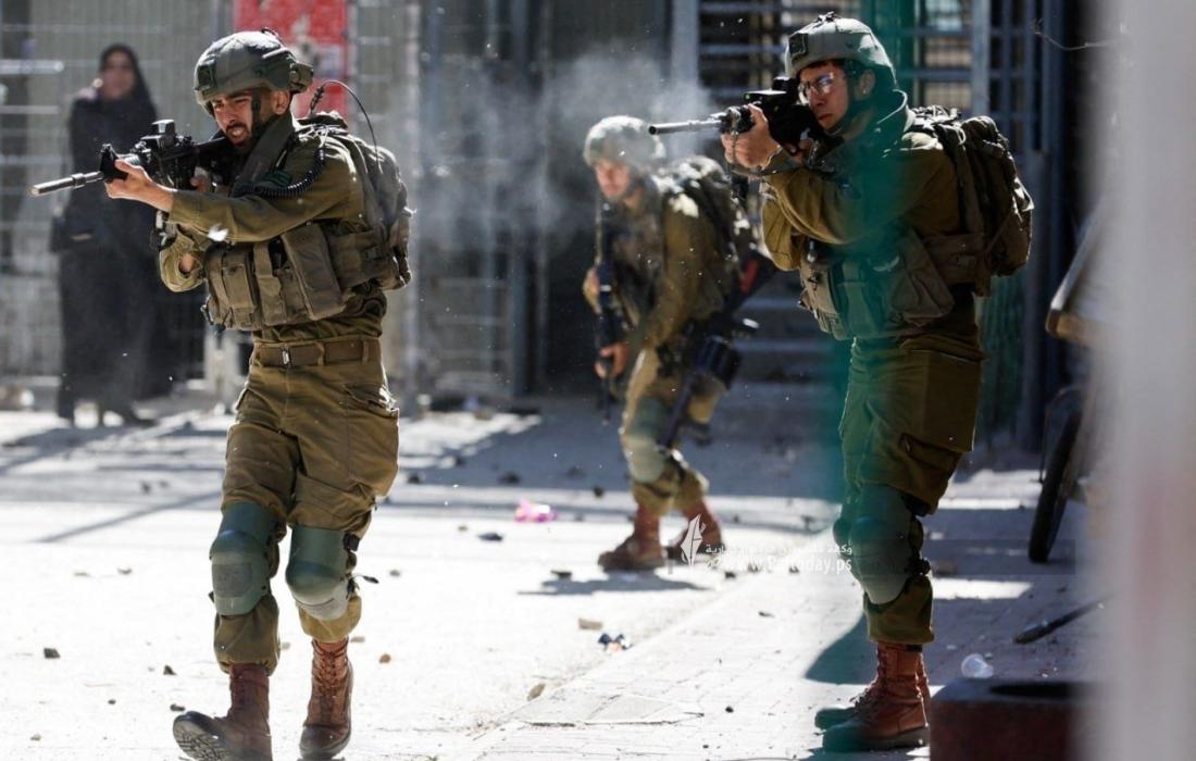 خلال محاولة التصدي لاقتحام قبر يوسف.. إصابات ومواجهات واشتباكات واسعة في نابلس