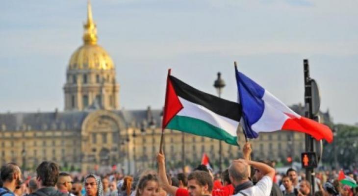 فرنسا تؤكد دعمها لحل الدولتين
