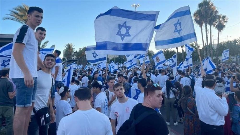 "مسيرة أعلام" للمستوطنين بالقدس وتحذير من خطوات غير متوقعة بالأقصى