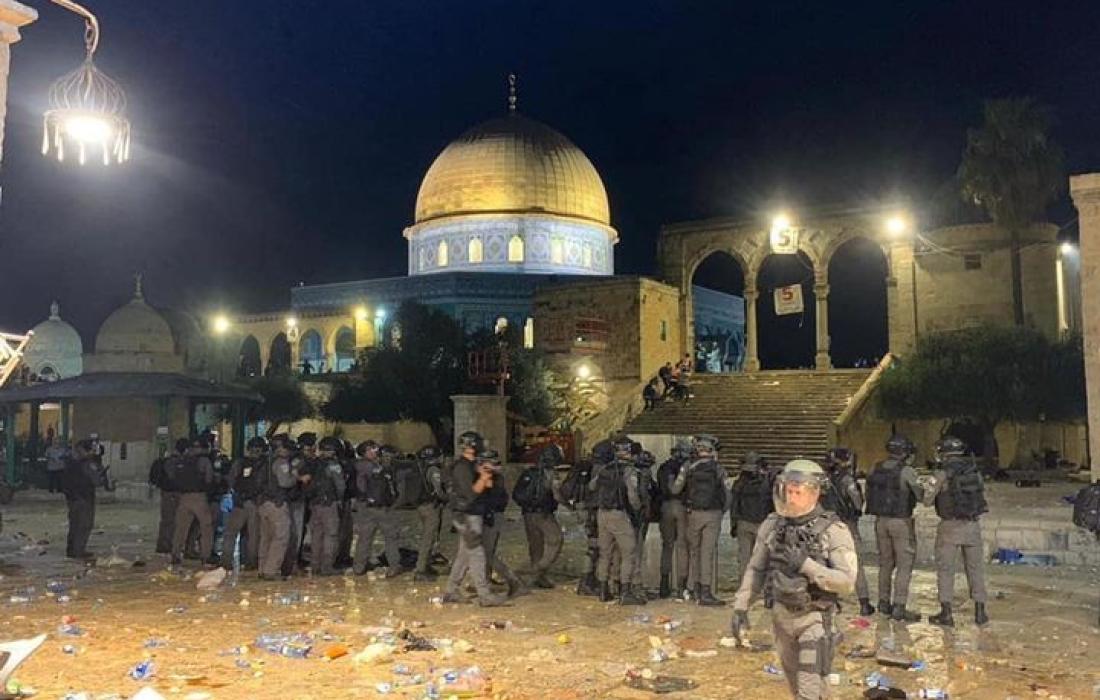 انهيار حجر من قبّة الصخرة اليوم في ظل منع الاحتلال لأعمال الترميم