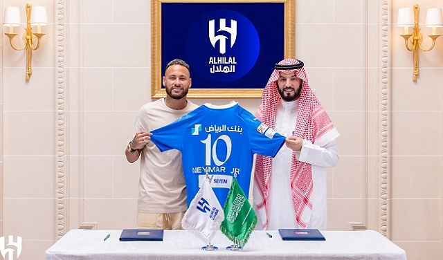 رسميًّا: البرازيليّ نيمار لاعبا لفريق الهلال السعوديّ... ضربة لبرشلونة